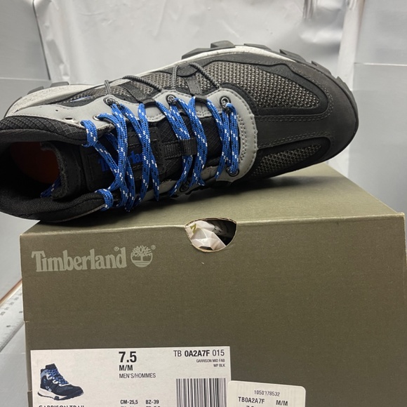 BNWT Timberland Garrison Trail Hiking Boots Size 7.5 Black/Blue - Picture 5 of 5